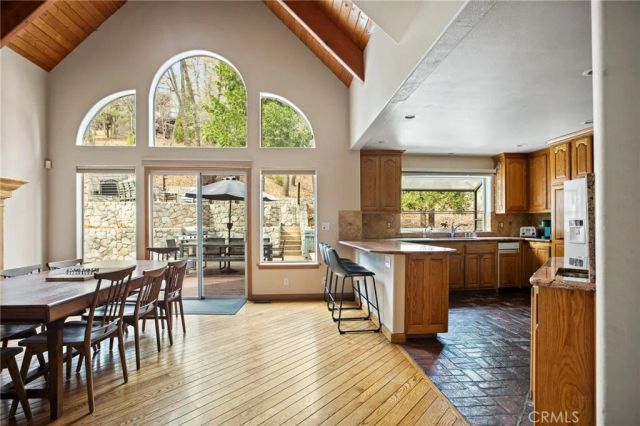 27516 W Shore, Lake Arrowhead, CA 92352