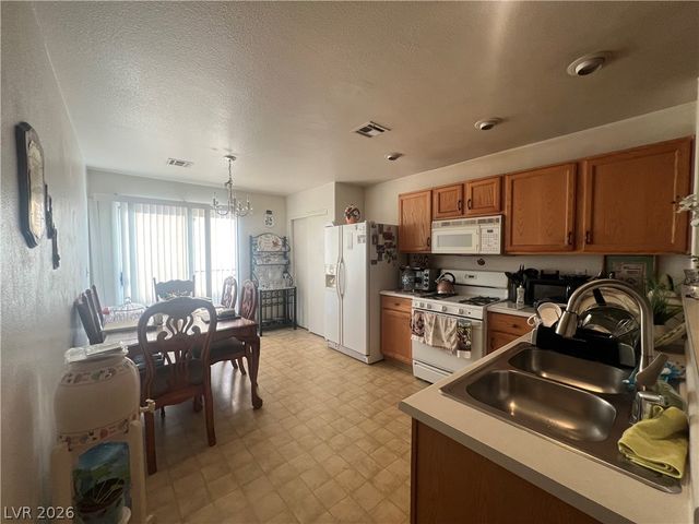 2881 Prestonwood Street, Las Vegas, NV 89156