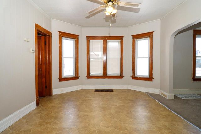 6320 25th AVENUE, Kenosha, WI 53143