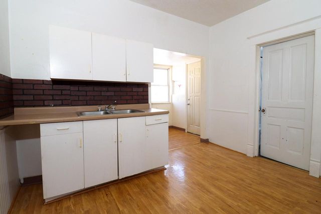 6320 25th AVENUE, Kenosha, WI 53143