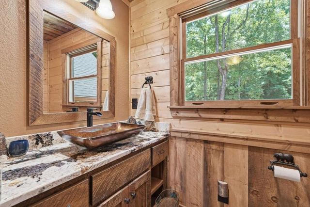 1252 Mountainside Parkway, Ellijay, GA 30536