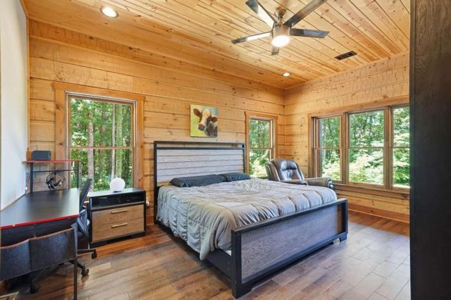 1252 Mountainside Parkway, Ellijay, GA 30536