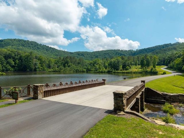 1252 Mountainside Parkway, Ellijay, GA 30536