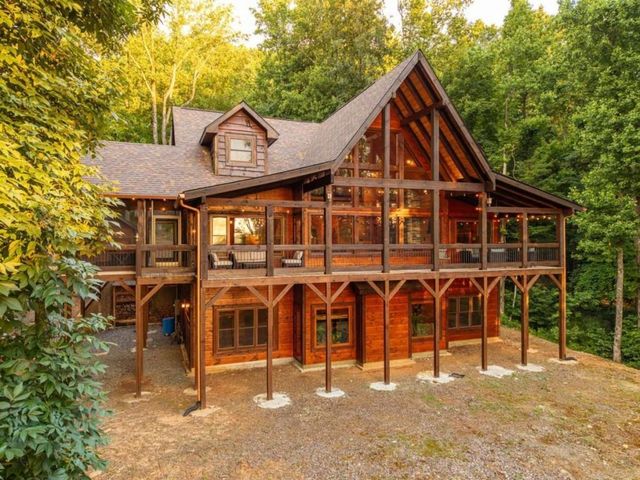 1252 Mountainside Parkway, Ellijay, GA 30536