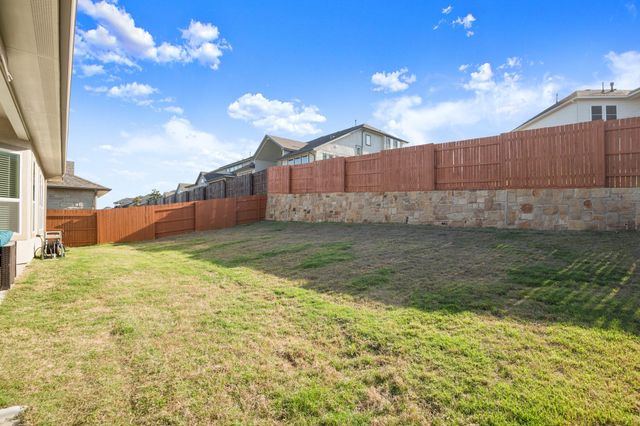 431 Wild Pecan LOOP, Buda, TX 78610