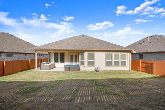 431 Wild Pecan LOOP, Buda, TX 78610