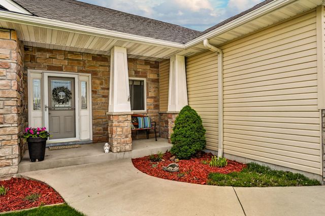 1020 Istas Lane SW, Oronoco, MN 55960