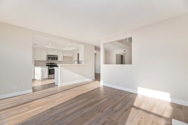 30571 Spring Lake Way, Menifee, CA 92584