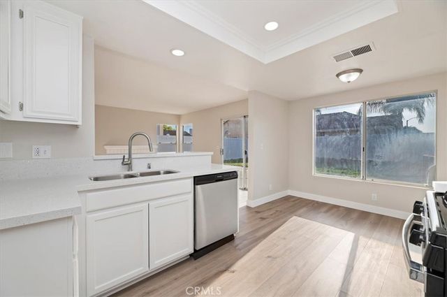 30571 Spring Lake Way, Menifee, CA 92584