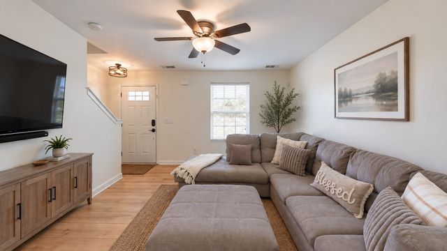 1022 Solomon Ln, Spring Hill, TN 37174