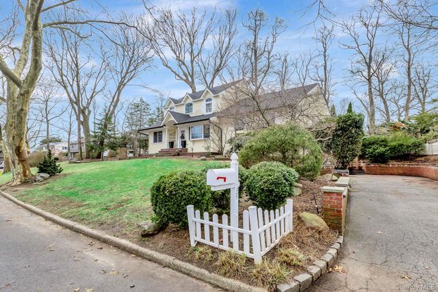 34 Peterborough Drive, Northport, NY 11768