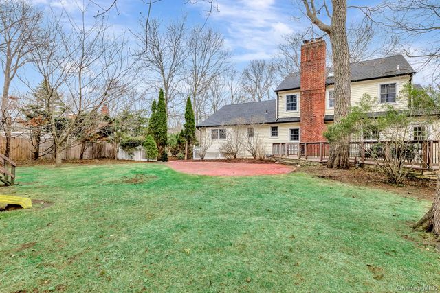 34 Peterborough Drive, Northport, NY 11768