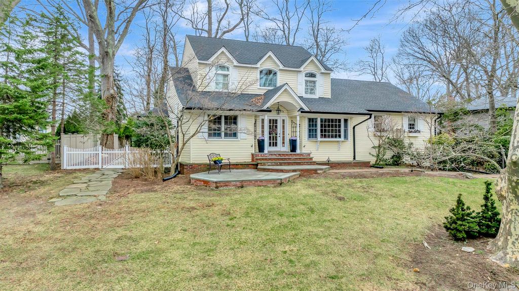 34 Peterborough Drive, Northport, NY 11768