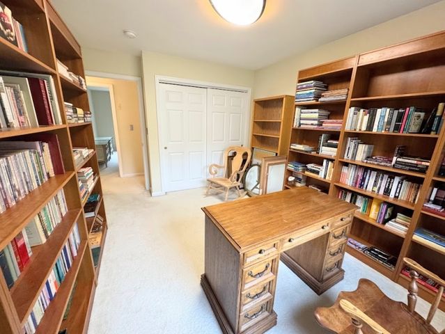 80 Plum Brook Rd, Raritan Twp., NJ 08822
