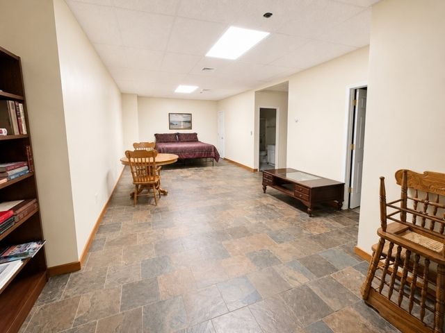 80 Plum Brook Rd, Raritan Twp., NJ 08822