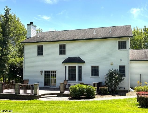 80 Plum Brook Rd, Raritan Twp., NJ 08822