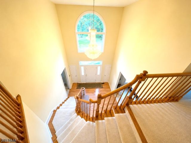 80 Plum Brook Rd, Raritan Twp., NJ 08822
