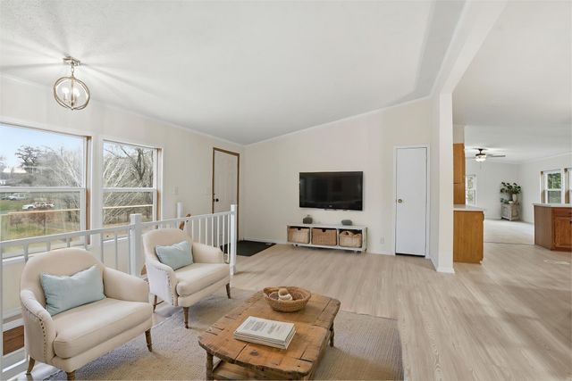720 Central Avenue S, New Prague, MN 56071