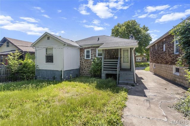 1467 Engelholm Avenue, St Louis, MO 63133
