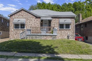 1467 Engelholm Avenue, St Louis, MO 63133