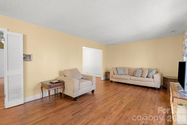 33 Fairfield Drive, Candler, NC 28715