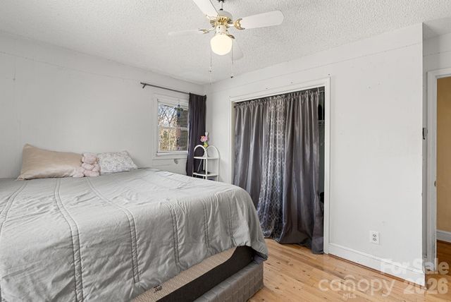 33 Fairfield Drive, Candler, NC 28715