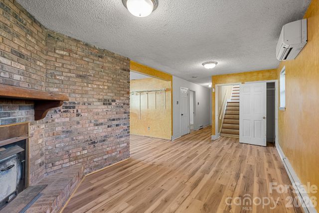 33 Fairfield Drive, Candler, NC 28715