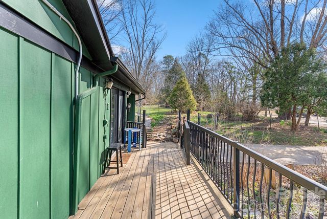 33 Fairfield Drive, Candler, NC 28715