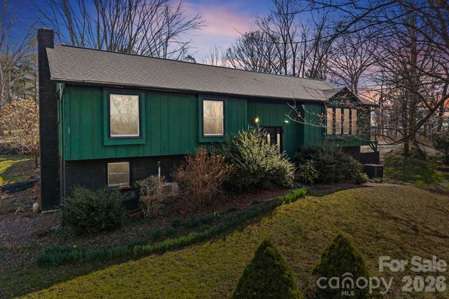 33 Fairfield Drive, Candler, NC 28715