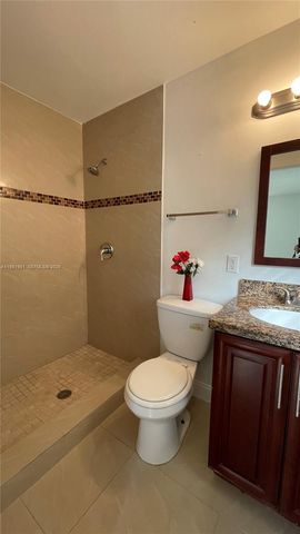 621 NW 38th Pl, Deerfield Beach, FL 33064