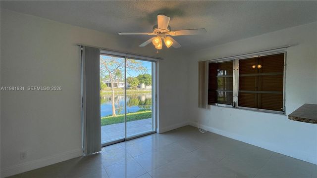 621 NW 38th Pl, Deerfield Beach, FL 33064