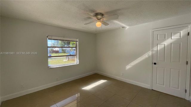 621 NW 38th Pl, Deerfield Beach, FL 33064