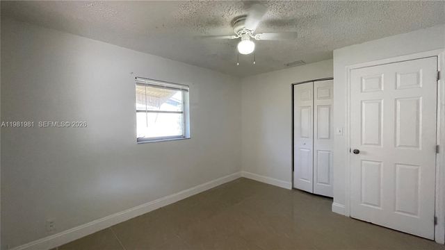 621 NW 38th Pl, Deerfield Beach, FL 33064