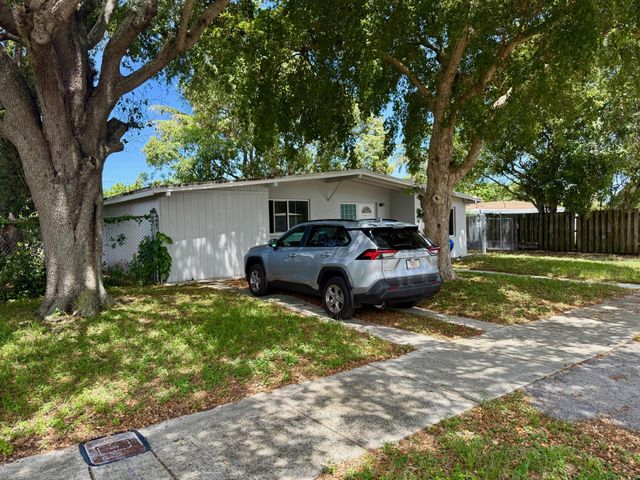 4520 NE 16TH Avenue, Pompano Beach, FL 33064