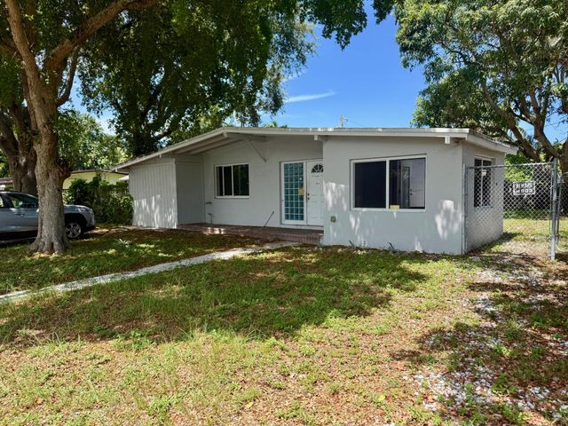4520 NE 16TH Avenue, Pompano Beach, FL 33064