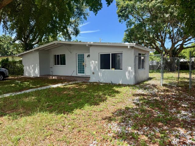 4520 NE 16TH Avenue, Pompano Beach, FL 33064