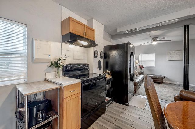 1402 E 28TH AVENUE, Tampa, FL 33605