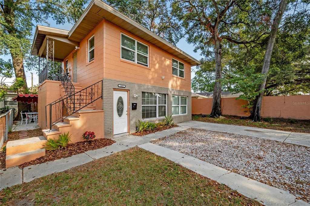 Image 2 of property listing at 1402 E 28TH AVENUE, Tampa, FL 33605