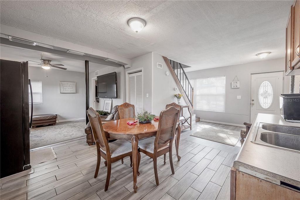 Image 13 of property listing at 1402 E 28TH AVENUE, Tampa, FL 33605