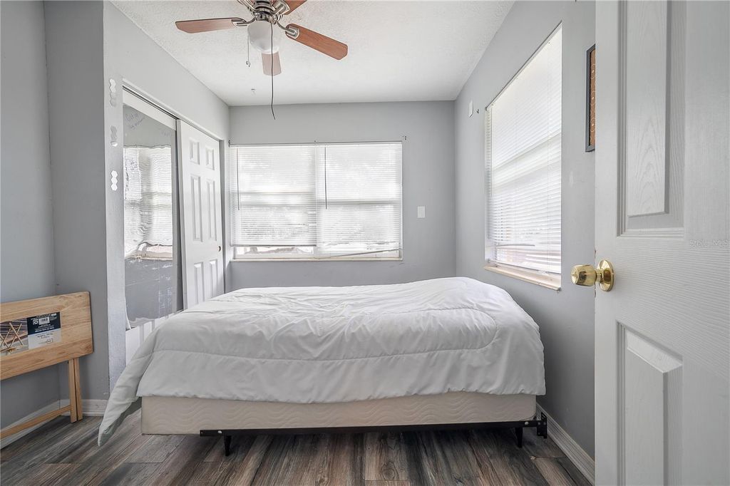 Image 26 of property listing at 1402 E 28TH AVENUE, Tampa, FL 33605