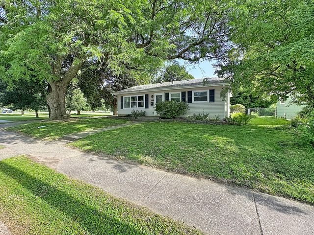 346 W 32nd Street, Davenport, IA 52803
