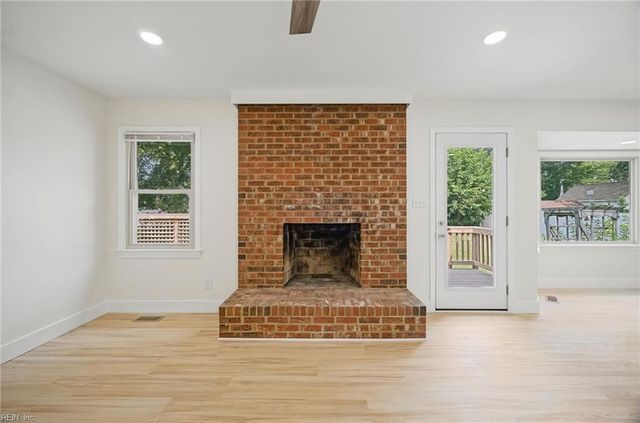 808 Rutherford DR, Chesapeake, VA 23322