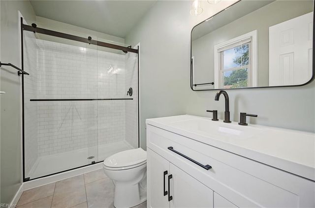 808 Rutherford DR, Chesapeake, VA 23322