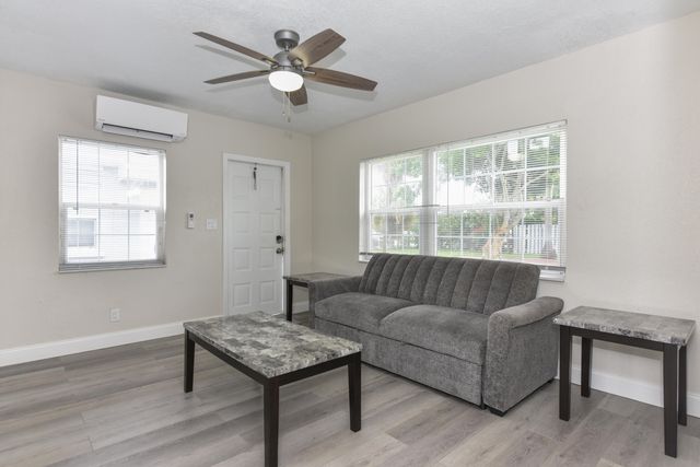 1001 S Federal Highway 3, Boynton Beach, FL 33435