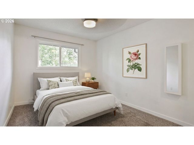 11355 Sw SPRINGWOOD Dr, Portland, OR 97223