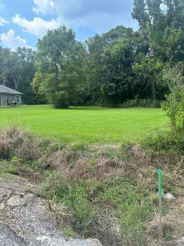 881 St John Ln, Baton Rouge, LA 70807