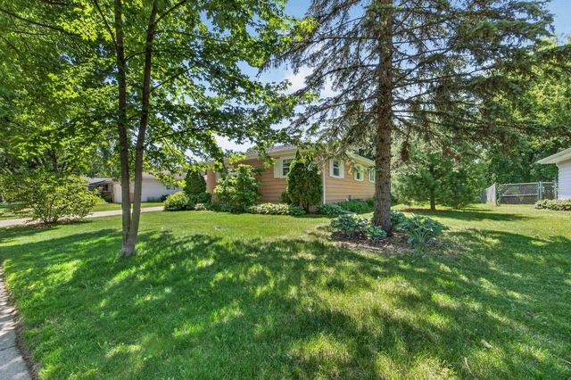 5305 Retana Drive, Madison, WI 53714