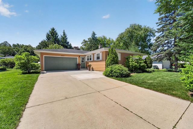 5305 Retana Drive, Madison, WI 53714