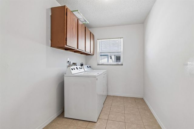 209 GENET COURT, Sun City Center, FL 33573