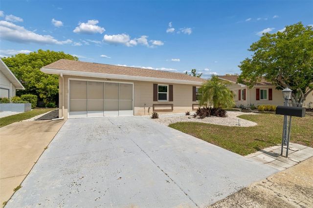 209 GENET COURT, Sun City Center, FL 33573